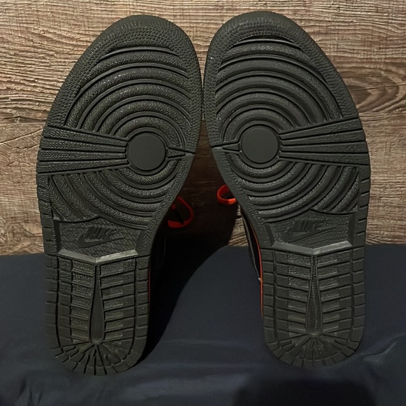 Jordan 1 Retro Mid_Black infrared-Sz-9.5-Released 2014 - Picture 11 of 11